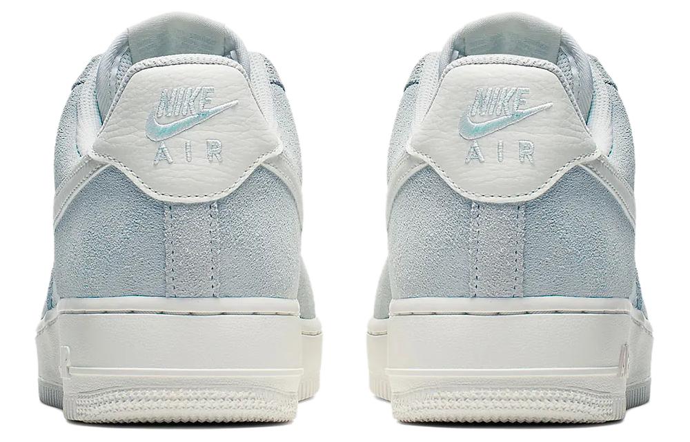 Shop Nike Air Force 1 低筒 板鞋 男女款 幻影淺藍