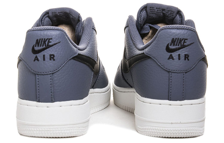 Shop 나이키 에어 포스 1 로우 '07 '라이트 카본' AA4083-006