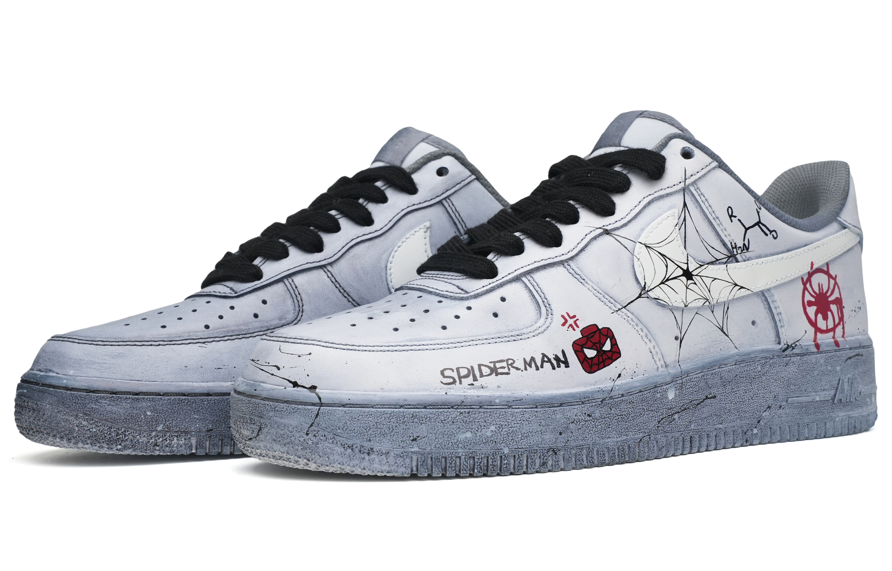 Lookbook 【訂製球鞋】Nike Air Force 1 Low 07 平行宇宙 蜘蛛俠塗鴉 浸染做舊 解構綁帶 低幫 板鞋 男款 灰黑