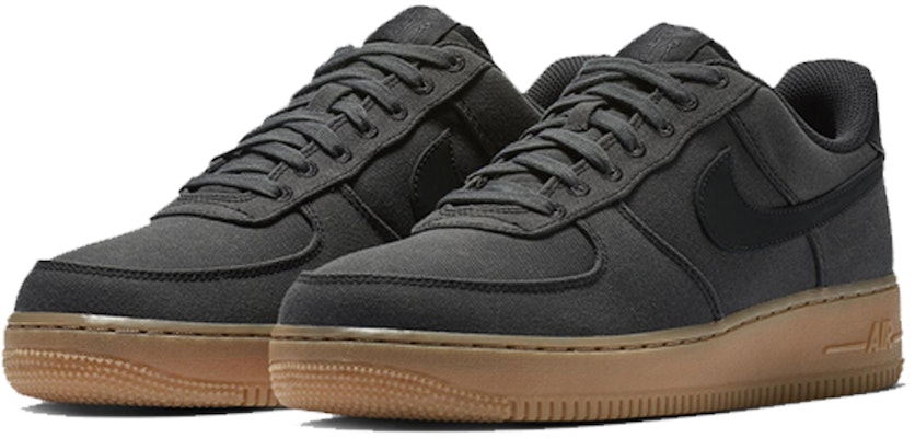 Nike Air Force 1 Low '07 Hitam Gum AQ0117-002 Lookbook Nike Air Force 1 Low '07 Hitam Gum AQ0117-002