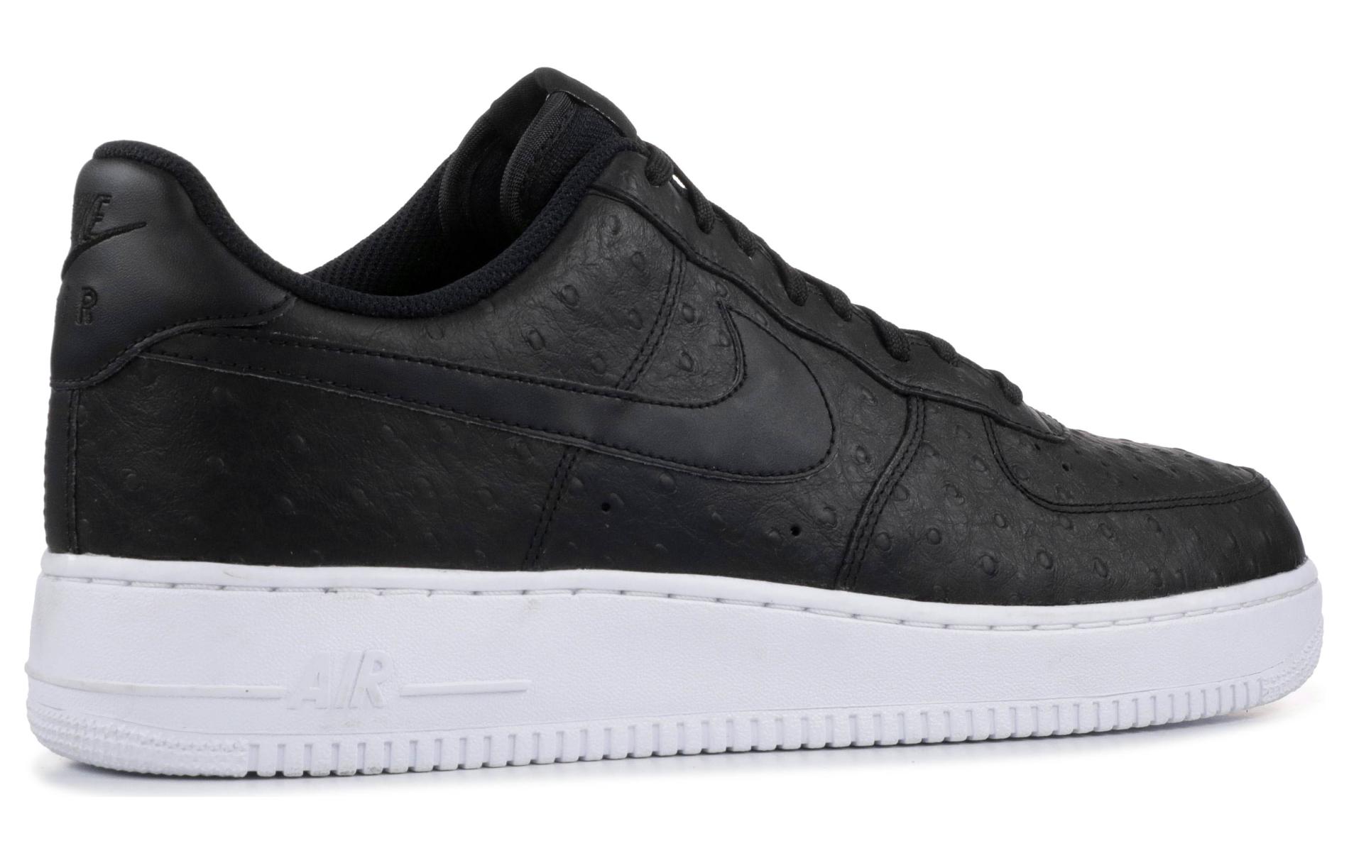 Nike Air Force 1 Low '07 LV8 'Black' 圖 3