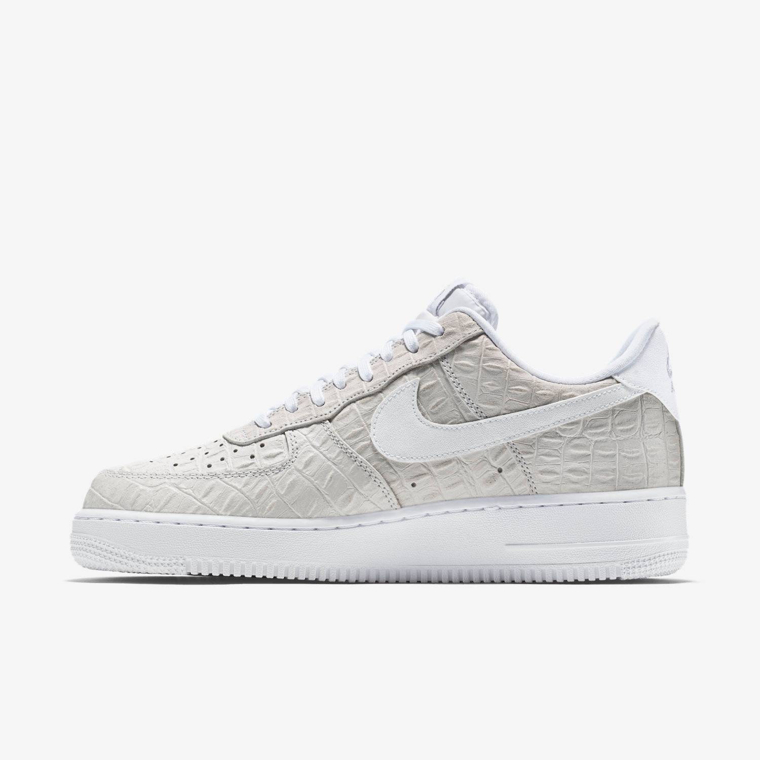 Shop Nike Air Force 1 Low '07 LV8 'Putih' 718152-103