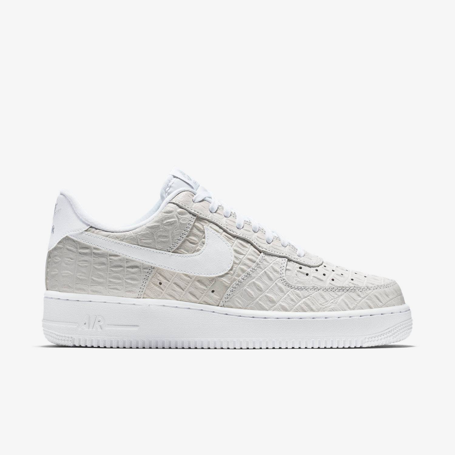 Details for Nike Air Force 1 Low '07 LV8 'Putih' 718152-103