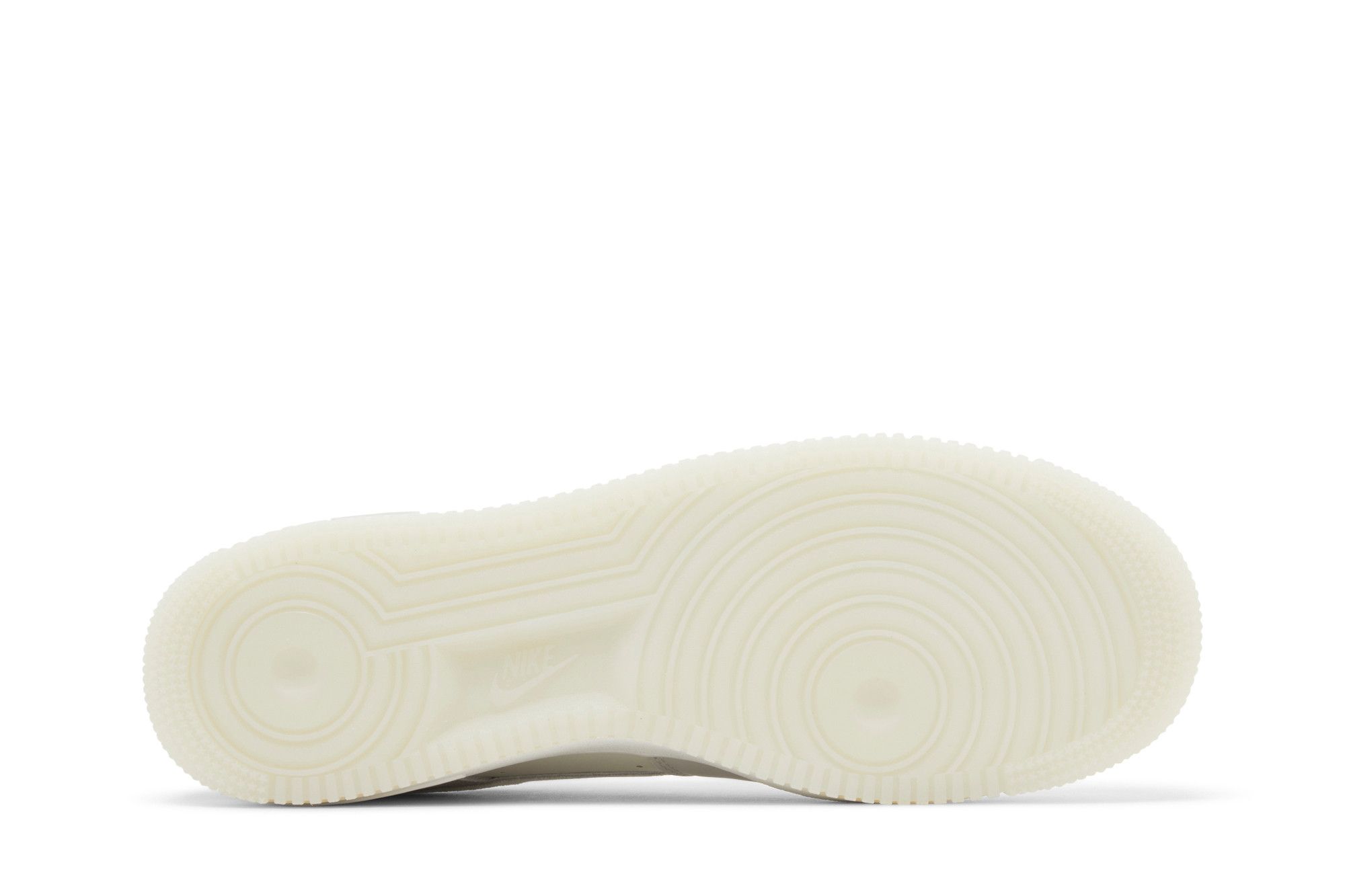 Shop Nike Air Force 1 Low '07 LV8 Light Bone FN5832-001