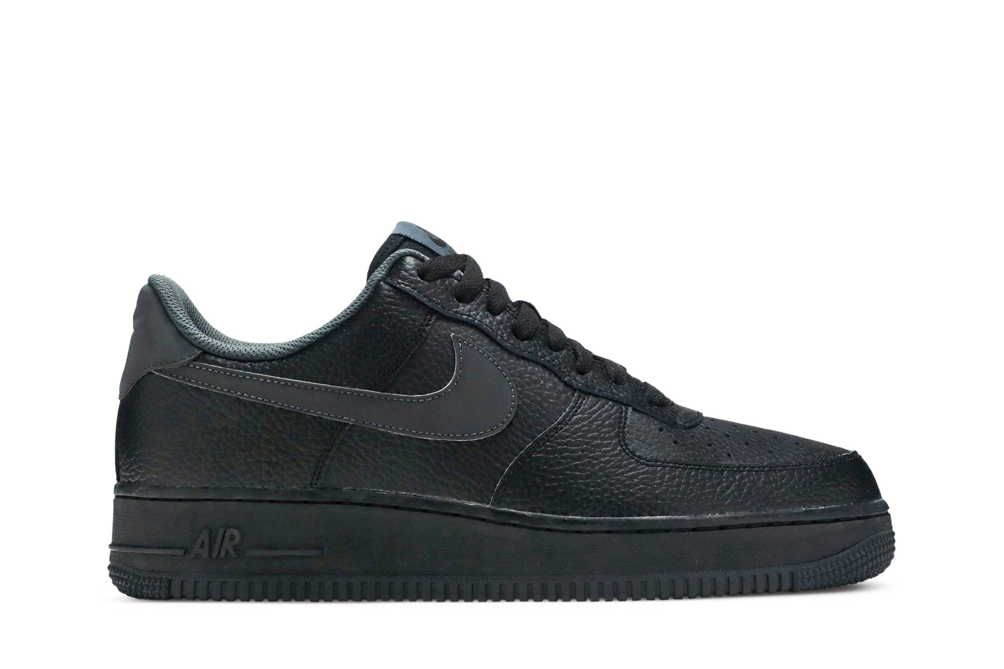 Buy Nike Air Force 1 Low 黑色