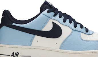 Nike Air Force 1 Low 'Blue Cap Gum' Sepatu Sneakers Biru Putih 820266-400 Order Nike Air Force 1 Low 'Blue Cap Gum' Sepatu Sneakers Biru Putih 820266-400