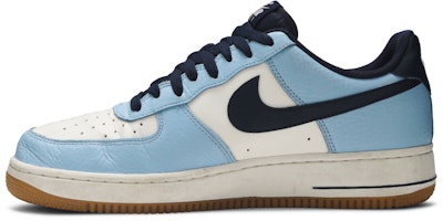 Nike Air Force 1 Low 'Blue Cap Gum' Sepatu Sneakers Biru Putih 820266-400 Lookbook Nike Air Force 1 Low 'Blue Cap Gum' Sepatu Sneakers Biru Putih 820266-400