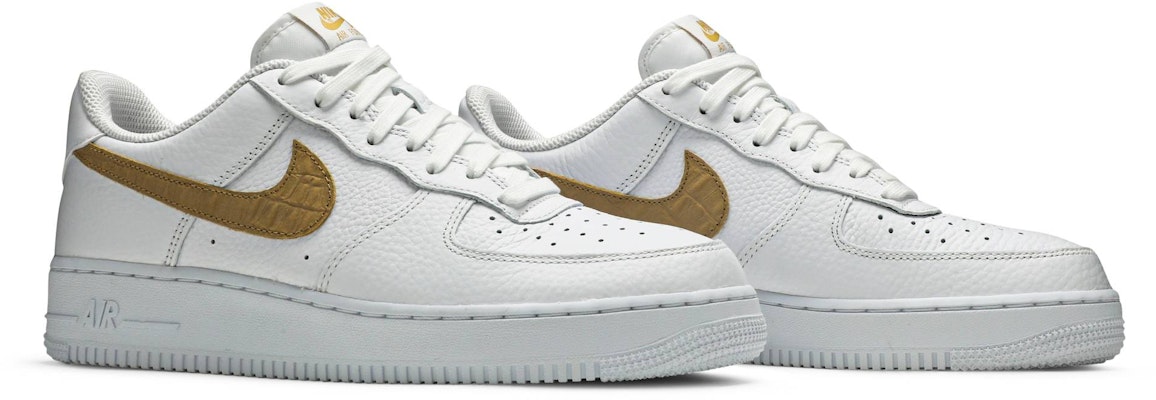 Nike air force 2025 1 low gold swoosh