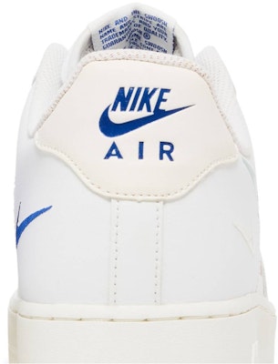 耐克空军一号低帮 '多彩钩'鞋款 DM9096-101 Sizing 耐克空军一号低帮 '多彩钩'鞋款 DM9096-101