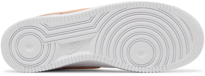 Nike Air Force 1 低筒款 'Oversized Swoosh' AO2441-102 Shop Nike Air Force 1 低筒款 'Oversized Swoosh' AO2441-102