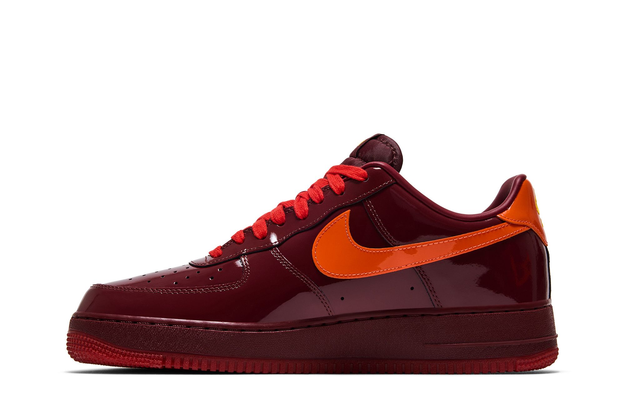 Shop Nike Air Force 1 Low ''亮面皮革暗紅隊色'' IO4489-601