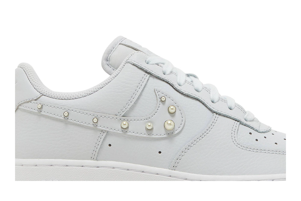 (Women) Nike Air Force 1 Low 'Pearl Swoosh' DV3810-001