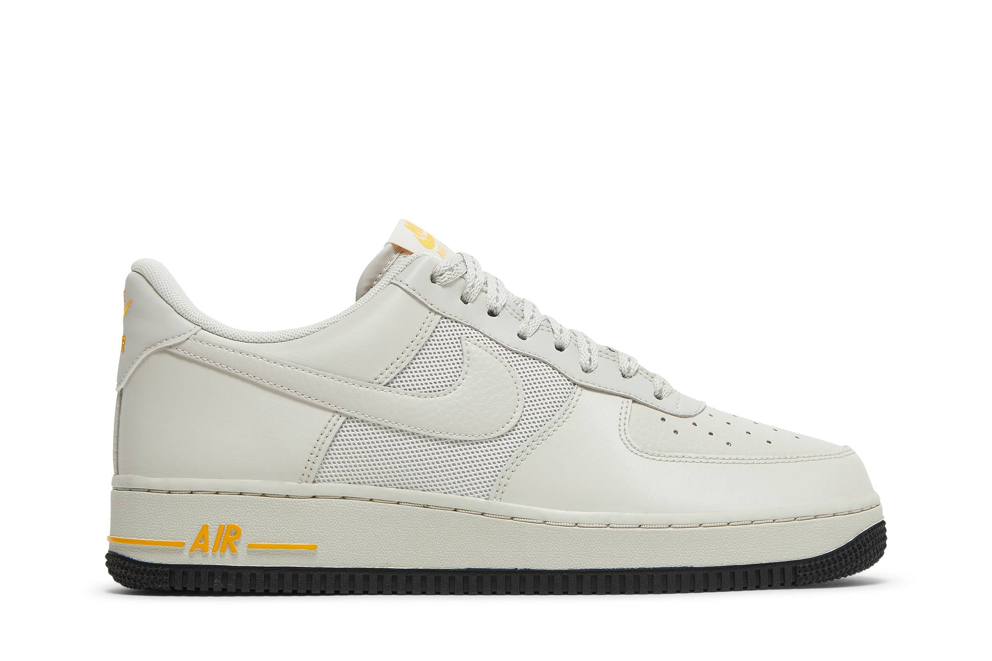 Buy Nike Air Force 1 Low 'Reflective Light Bone' Pria Wanita DO6389-002