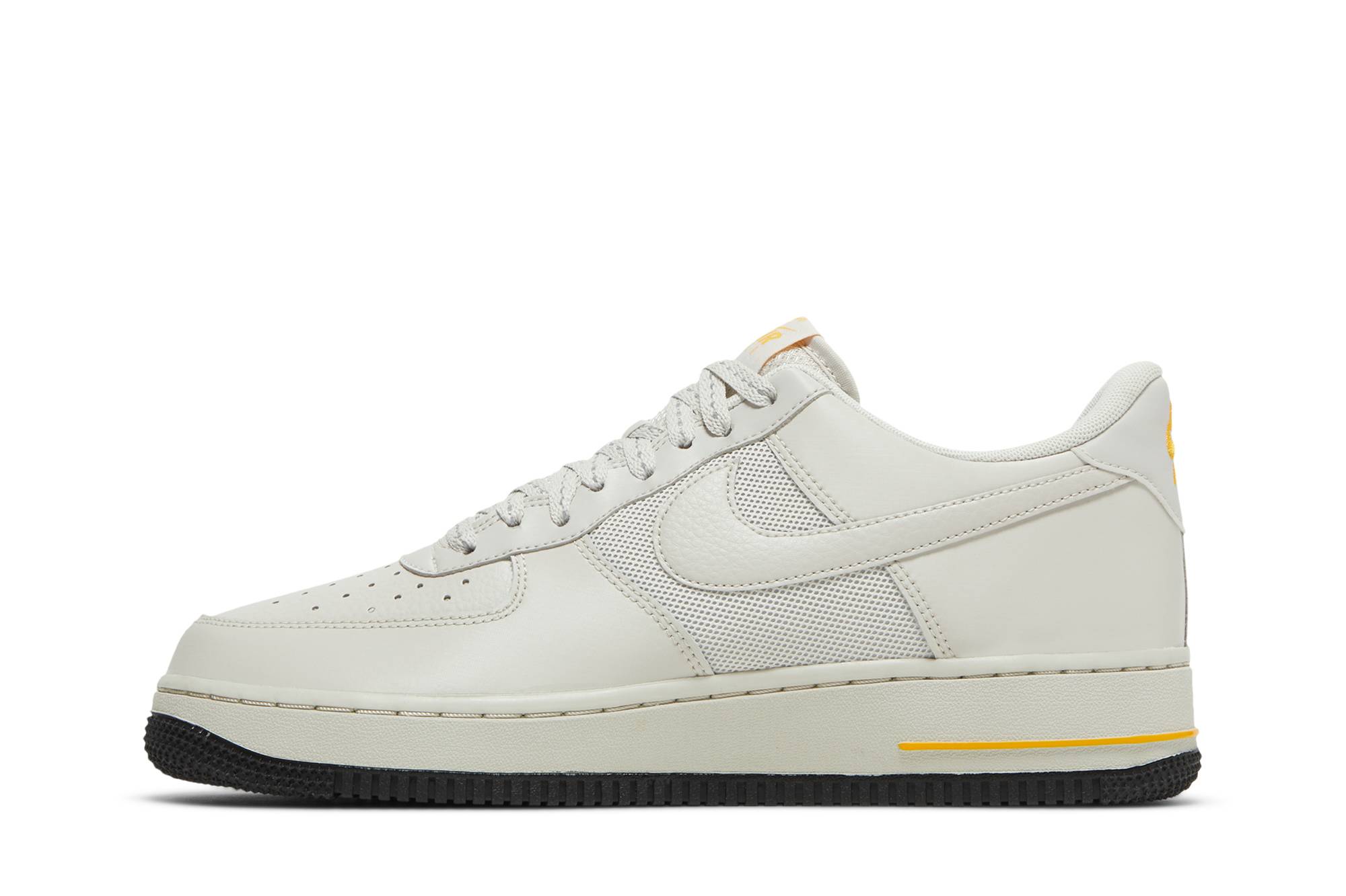Lookbook Nike Air Force 1 Low 'Reflective Light Bone' Pria Wanita DO6389-002