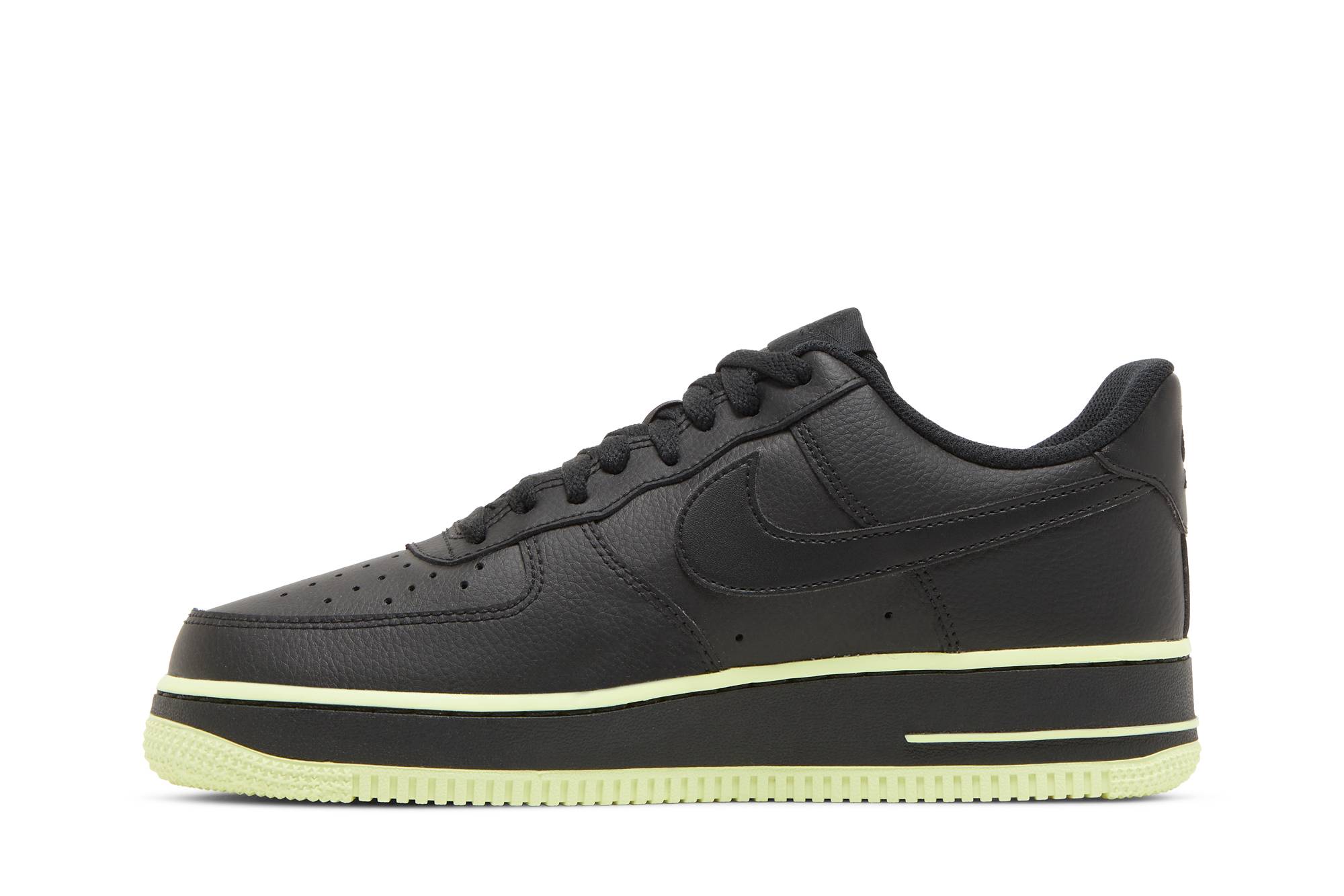 Lookbook Nike Air Force 1 Rendah 'Pita - Volt' CJ1393-003