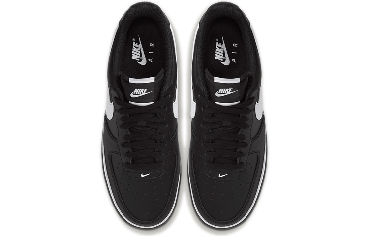 Shop ナイキ エアフォース1 ロー "リボン" CJ1377-001