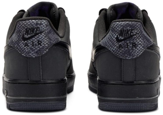 耐克空军一号低帮“蛇”款 488298-028 Shop 耐克空军一号低帮“蛇”款 488298-028