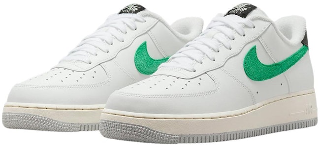 나이키 에어 포스 1 로우 '써밋 화이트/말라카이트' DR8593-100 Lookbook 나이키 에어 포스 1 로우 '써밋 화이트/말라카이트' DR8593-100