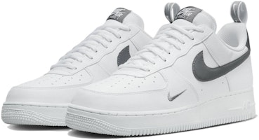 耐吉空军一号低帮‘白灰’ DX8967-100 Lookbook 耐吉空军一号低帮‘白灰’ DX8967-100