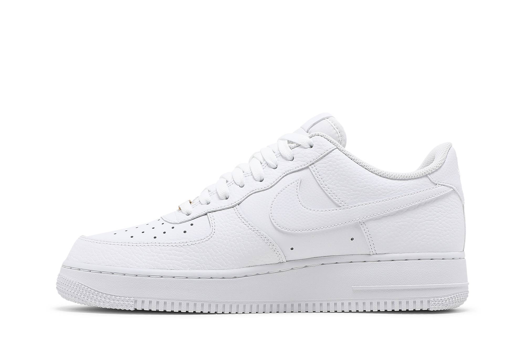 Lookbook 耐克空军一号低帮“白金” CZ0326-101