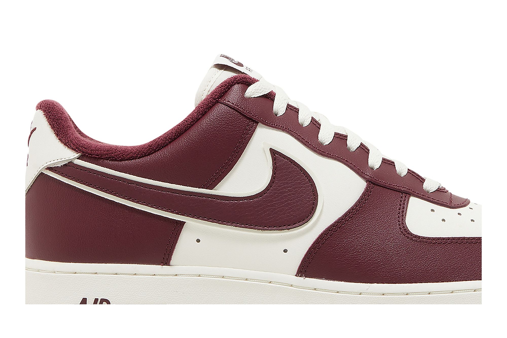 Lookbook Nike Air Force 1 Low College Pack ''Burgundy/Weiß'' DQ7659-102