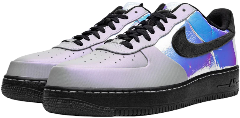 耐克空军一号低帮舒适豪华版 '全息幻影' 579941-101 Lookbook 耐克空军一号低帮舒适豪华版 '全息幻影' 579941-101