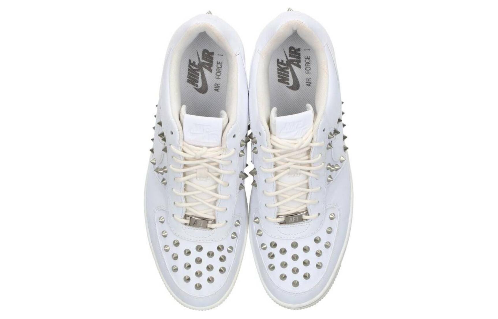 Lookbook 耐吉空軍一號市區鉚釘白色