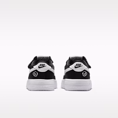 Nike Air Force 1 Low Facile à Enfiler Noir/Blanc IR1304-001 Details for Nike Air Force 1 Low Facile à Enfiler Noir/Blanc IR1304-001