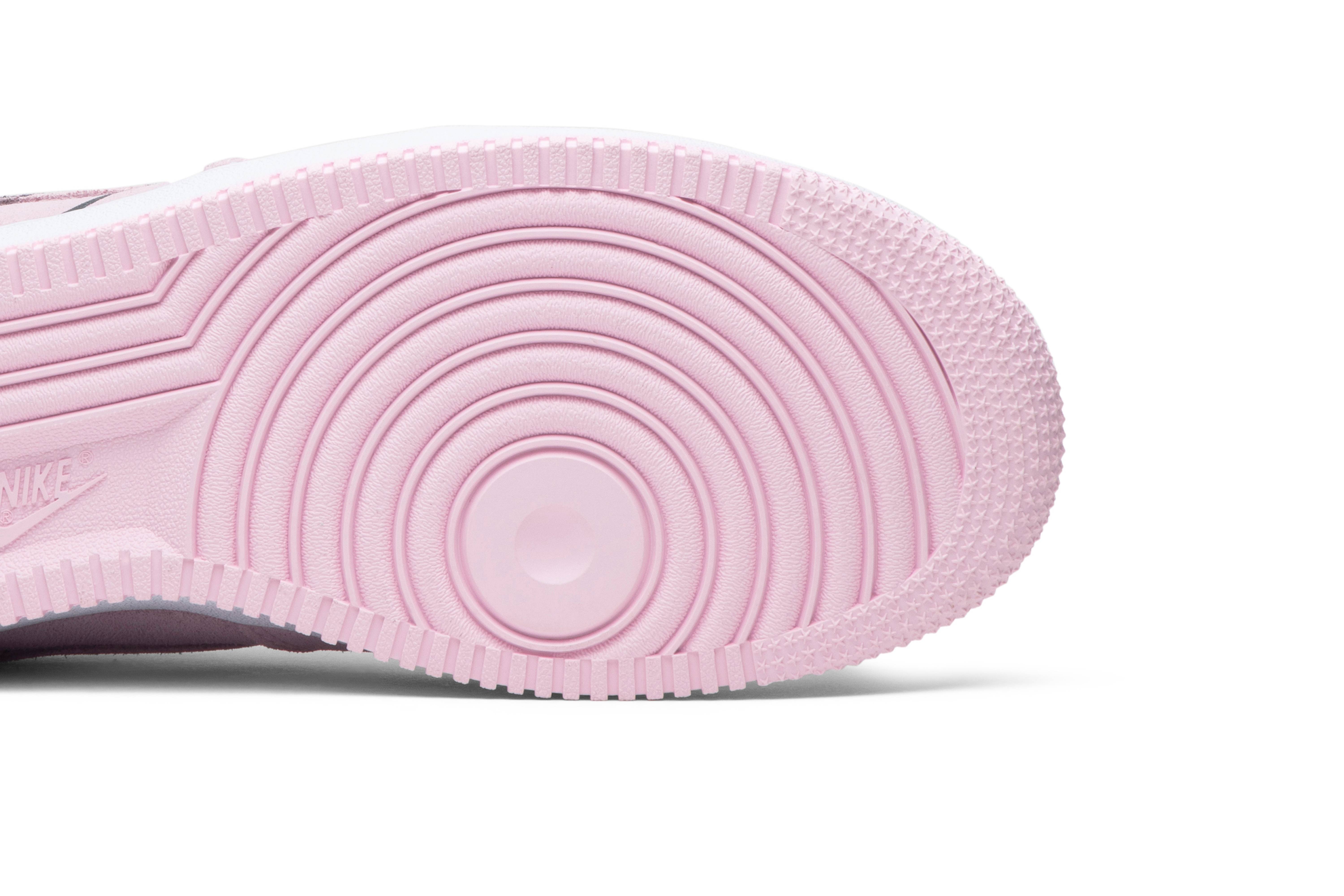 Air force have a nike day pink online