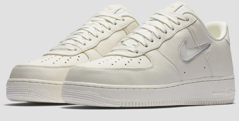 Nike Air Force 1 Low PRM 'Jewel' Sepatu Pria Wanita 941912-100 Details for Nike Air Force 1 Low PRM 'Jewel' Sepatu Pria Wanita 941912-100