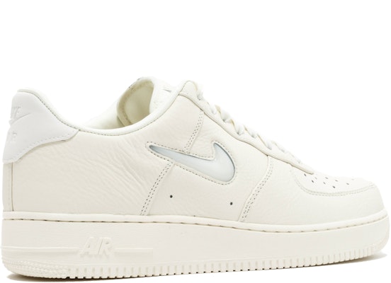 Nike Air Force 1 Low PRM 'Jewel' Sepatu Pria Wanita 941912-100 Lookbook Nike Air Force 1 Low PRM 'Jewel' Sepatu Pria Wanita 941912-100