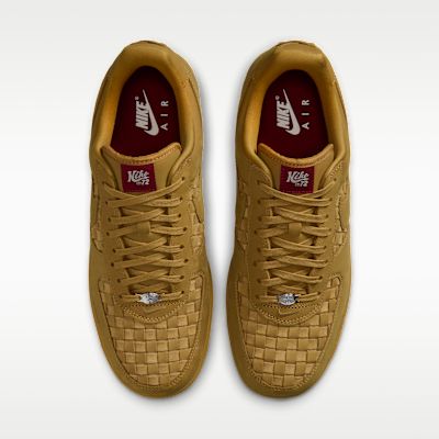 Shop Nike Air Force 1 Low 復古高級版 白/米白/團隊紅/白 IM5755-700