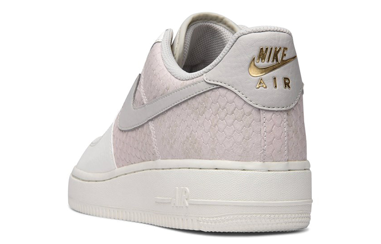 Shop Nike Air Force 1 Low Sail Light Bone Oro Metálico 823511-100