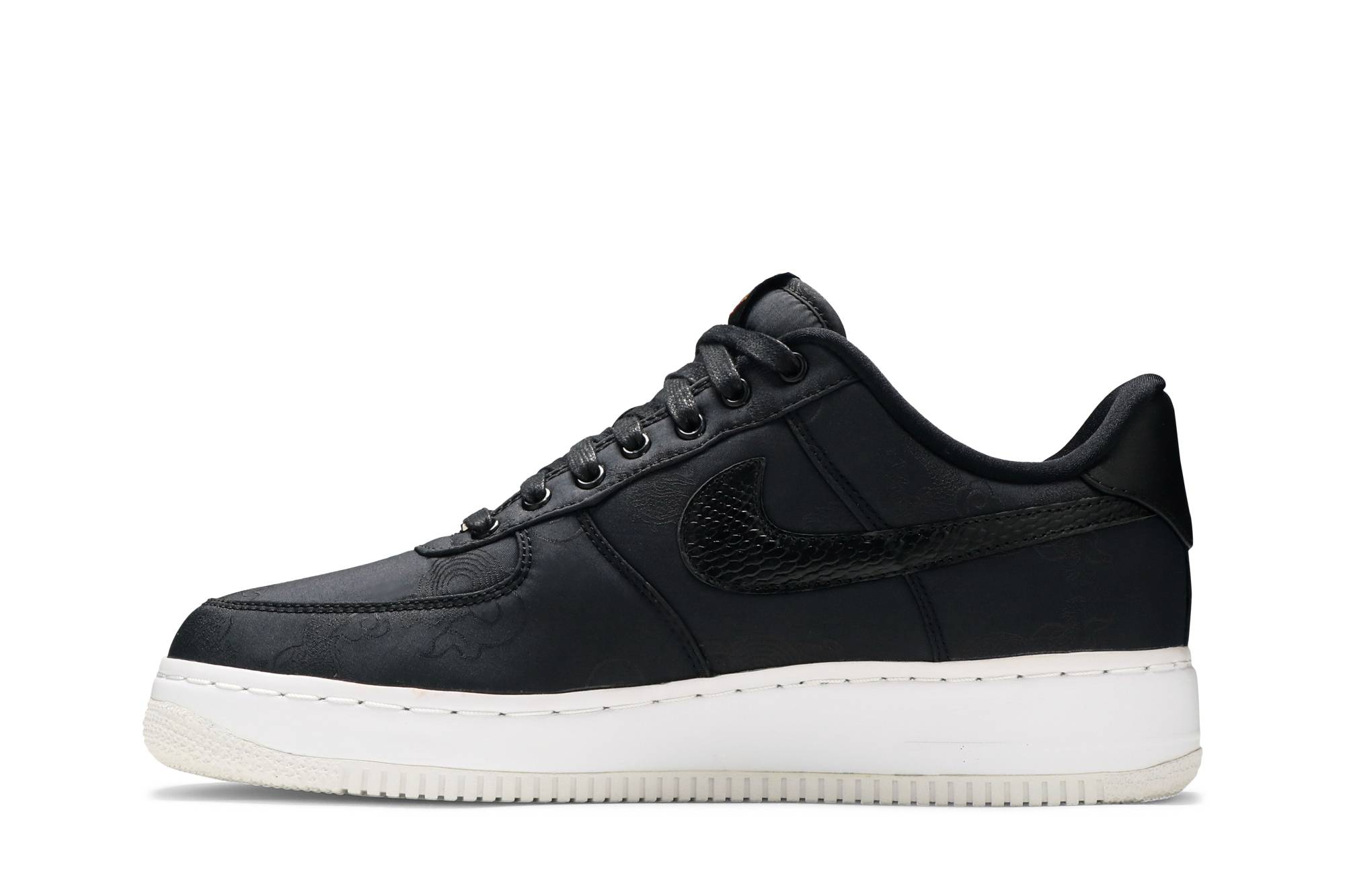 Lookbook Nike Air Force 1 Low Supreme 'Tahun Naga' 516630-090