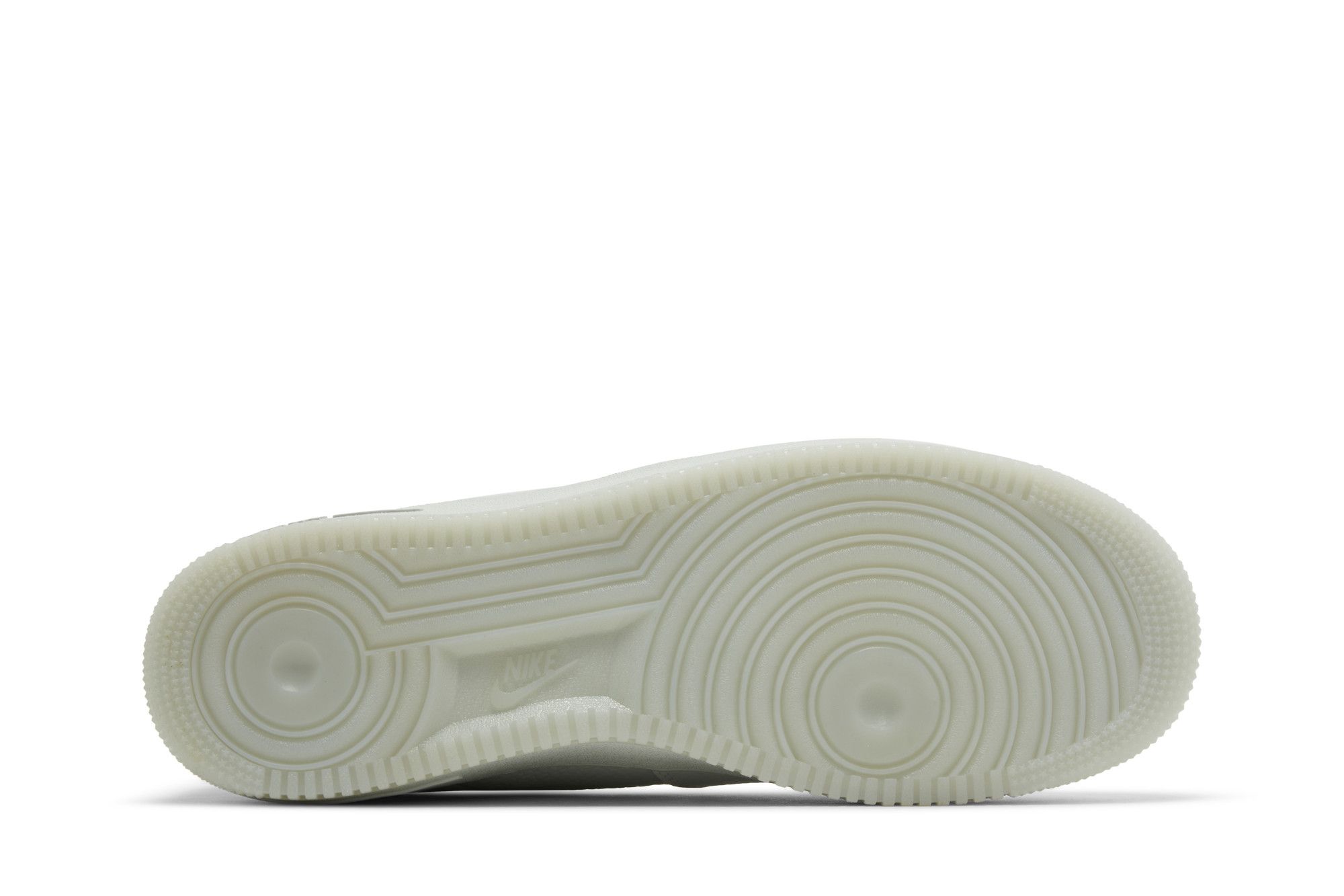 Purchase Nike Air Force 1 Low Impermeable 'Gris' FB8875-002