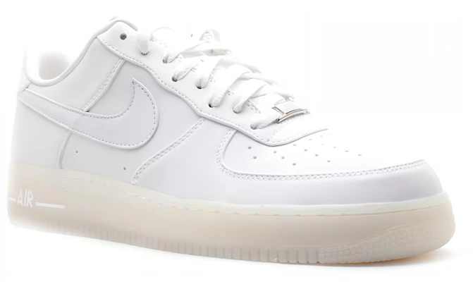 Nike Air Force 1 Low XXX Koleksi Mutiara Putih 520505-110 Lookbook Nike Air Force 1 Low XXX Koleksi Mutiara Putih 520505-110