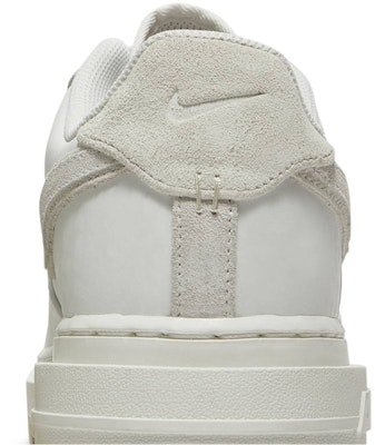 Nike Air Force 1 Luxe 'Triple White' DD9605-100 Sizing Nike Air Force 1 Luxe 'Triple White' DD9605-100