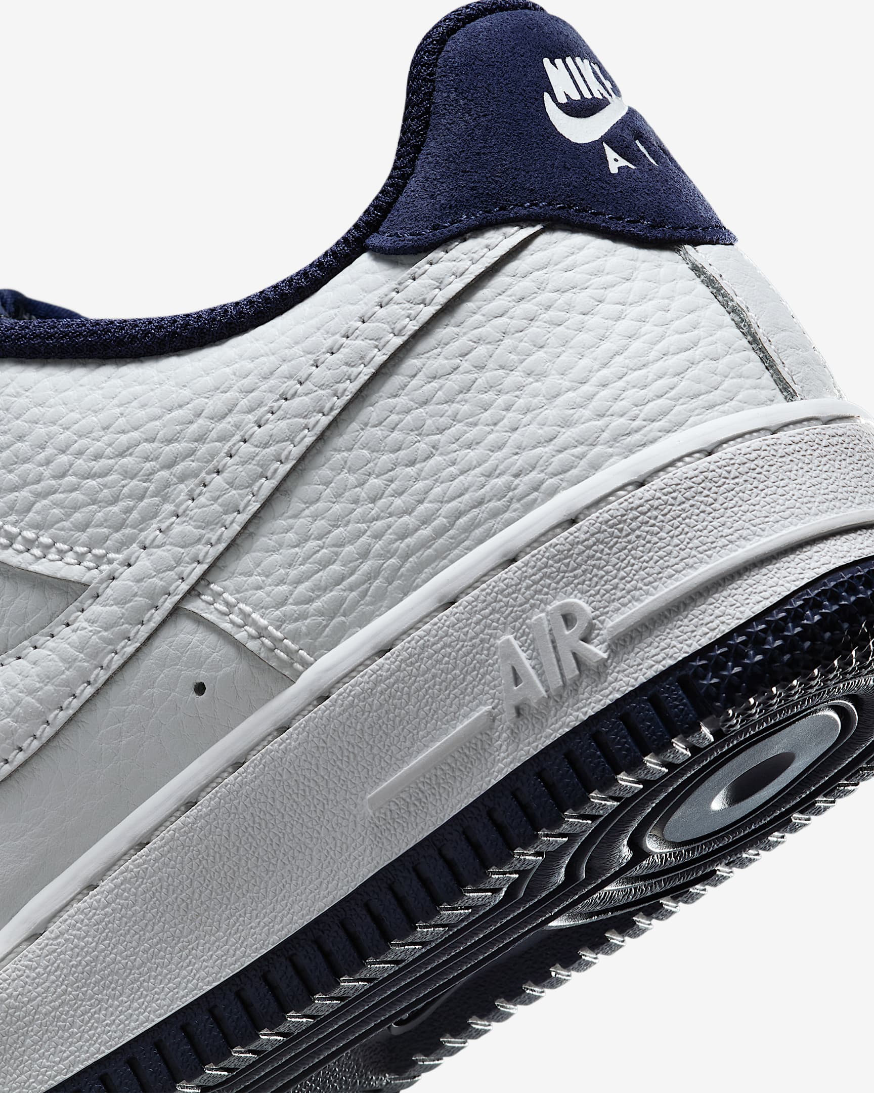 Cheap Nike Air Force 1 LV8 [線上獨家直售] HF0952-001