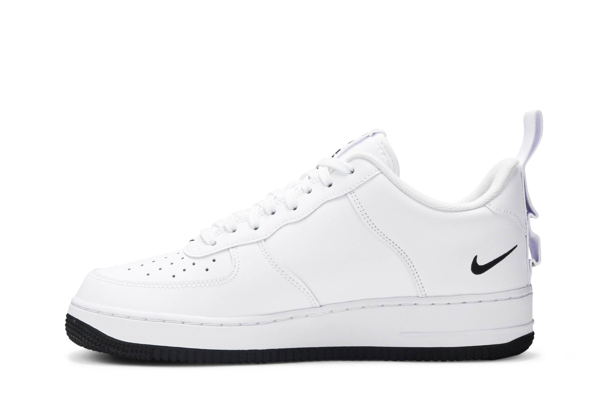 Beli Nike Air Force LV8 Utility 'White' CQ4611-100 Novelship