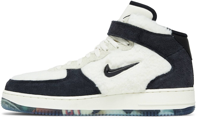 耐吉 Air Force 1 中筒 'Panda' DO2123-113 Lookbook 耐吉 Air Force 1 中筒 'Panda' DO2123-113