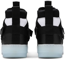 耐克空军1号中帮实用款“黑半蓝” AQ9758-001 Details for 耐克空军1号中帮实用款“黑半蓝” AQ9758-001