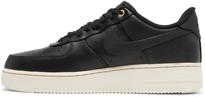 Nike Air Force 1 Premium 'Black Pack' Hitam CU6675-001 Lookbook Nike Air Force 1 Premium 'Black Pack' Hitam CU6675-001