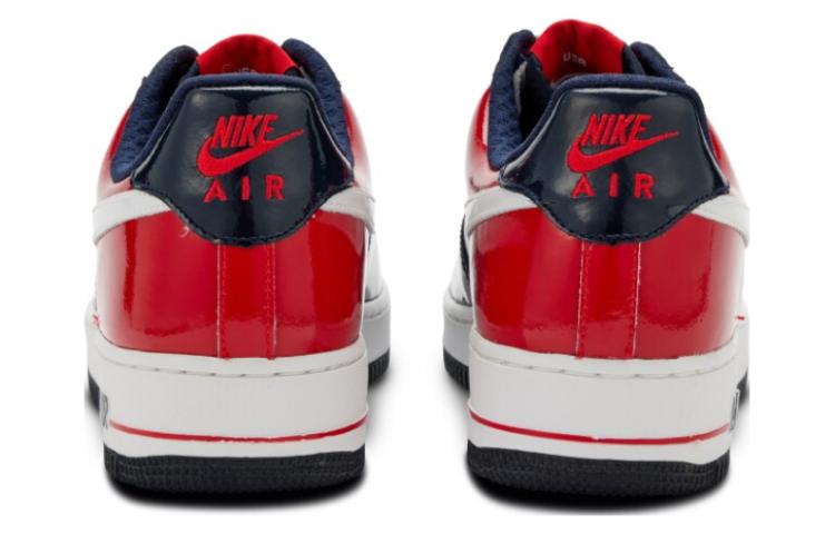 Shop 耐吉空军一号低帮世界杯美国限量版篮球鞋 男款 黑白红