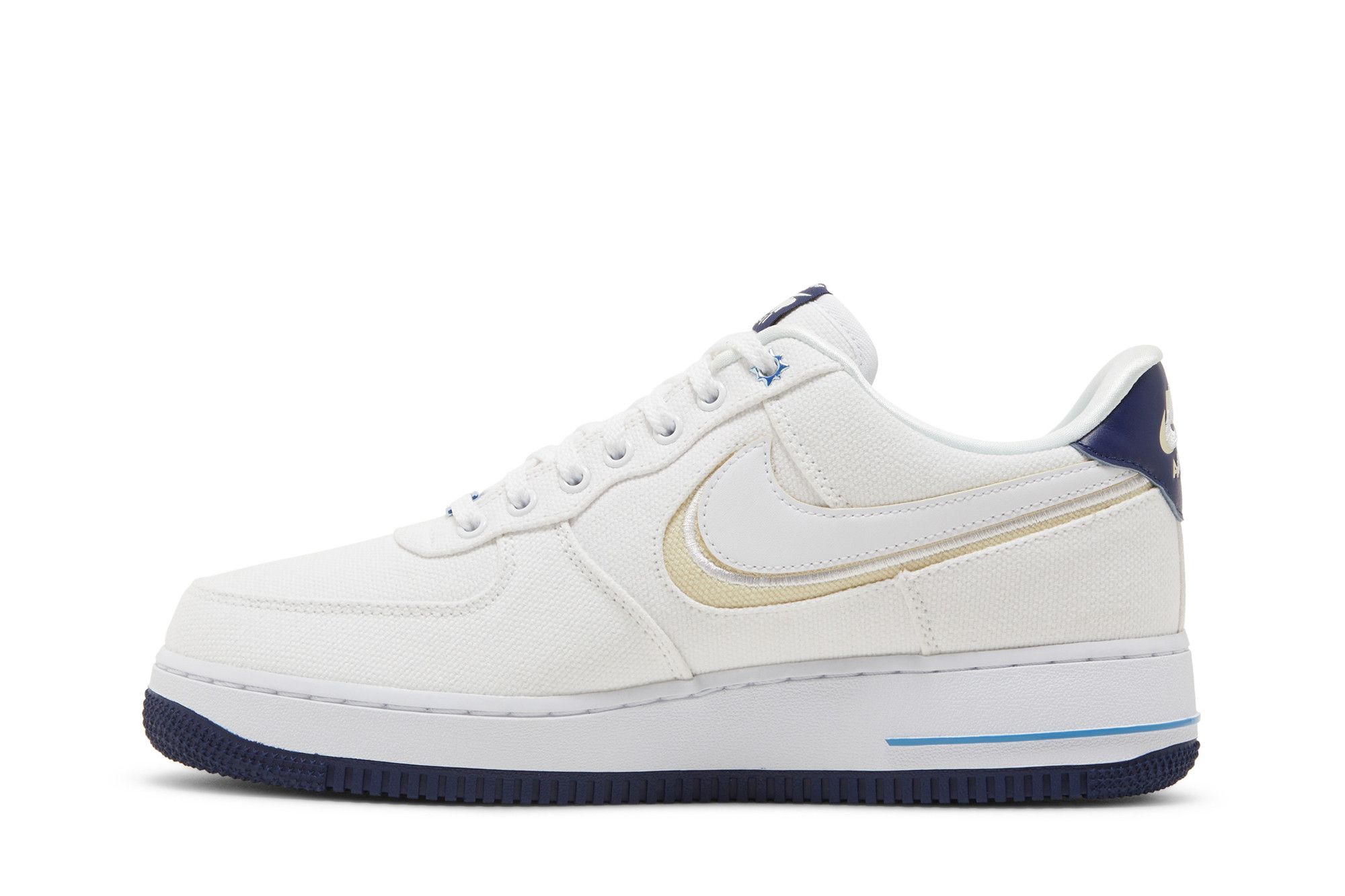 Shop Nike Air Force 1 Premium 'Putih Fossil' DB3541-100