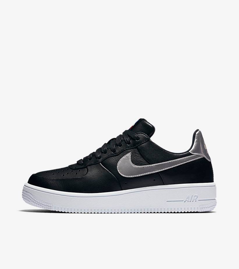 Order Nike Air Force 1 Ultra Low 'Patriots' 904803-001 轉換為符合臺灣觀眾之繁體中文：  
Nike 空軍一號 超輕低筒 '愛國者' 904803-001