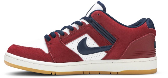 Nike Air Force 2 Low Team 低筒 板鞋 男女兩用 紅色 Lookbook Nike Air Force 2 Low Team 低筒 板鞋 男女兩用 紅色