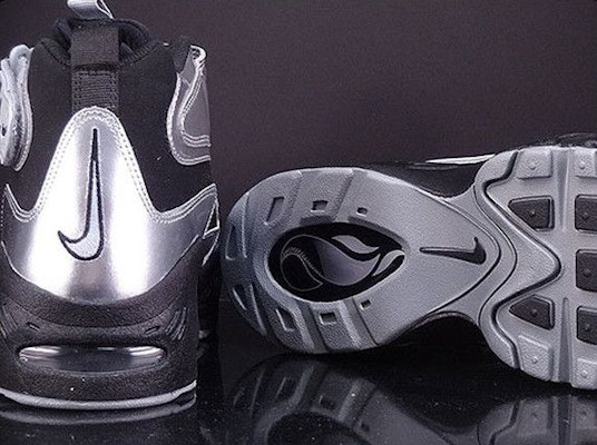 Nike Air Griffey Max 1 'Hitam Metalik' 354912-011 Shop Nike Air Griffey Max 1 'Hitam Metalik' 354912-011