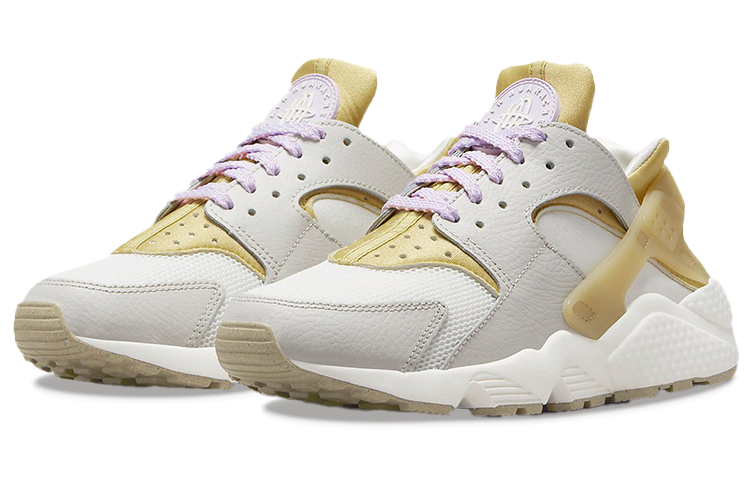 Lookbook Nike Air Huarache 'Sail Wheatgrass' Sepatu Sneakers DV6976-100