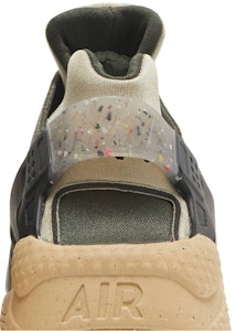 Nike Air Huarache Crater Premium 'Cargo Khaki' Sepatu Sneakers DM0863-300 Sizing Nike Air Huarache Crater Premium 'Cargo Khaki' Sepatu Sneakers DM0863-300