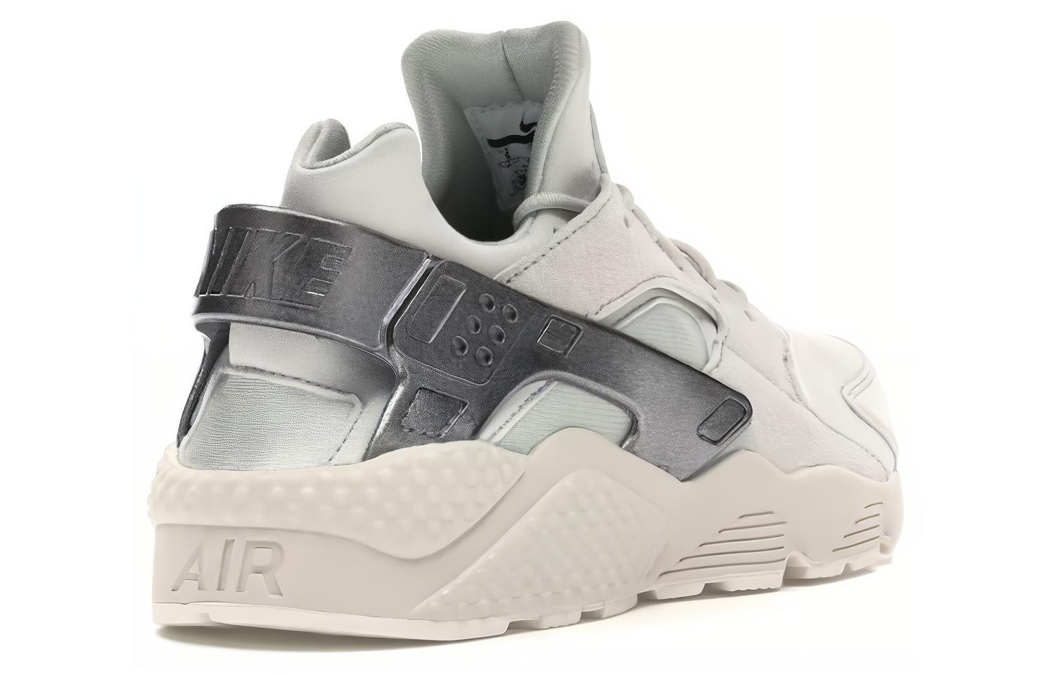 Shop New Balance NB 990 V5 低筒 跑步鞋 女款 紅金色 B寬